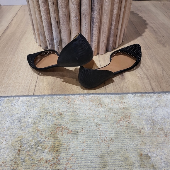 Black flats size 7 - Picture 2 of 3